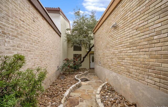 11622 Caprock Street — photo 4