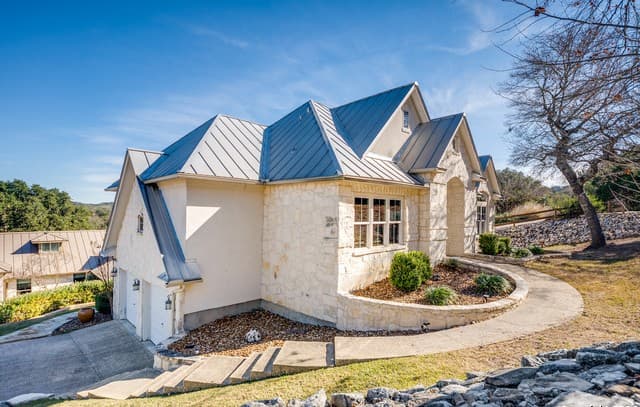 101 Hummingbird Hill