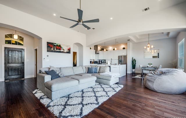 101 Hummingbird Hill — photo 4