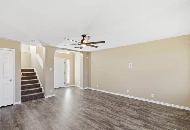 8905 Pinseeker — photo 3