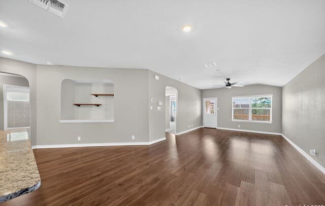 13826 Trinity Cv — photo 3