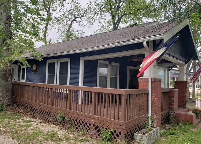 1421 Austin St. — photo 3