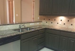 409 Kendall Pkwy — photo 4