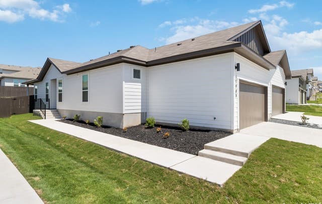 334 Nespral Dr — photo 4