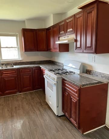 243 Beverly Dr — photo 4