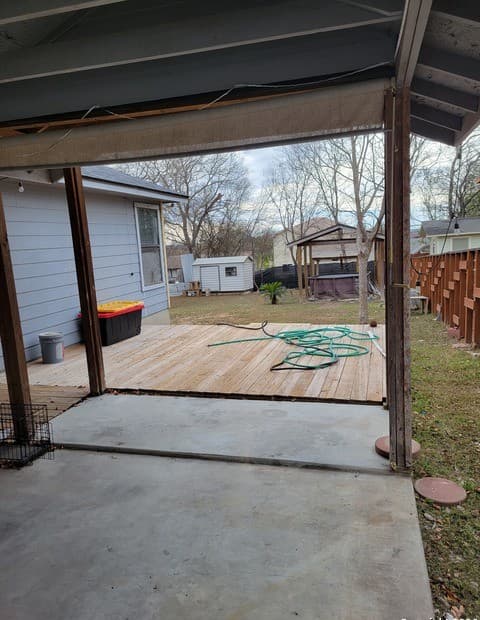 5218 Bluff — photo 3