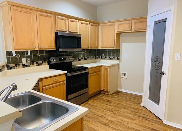 1043 Maltese Garden — photo 3