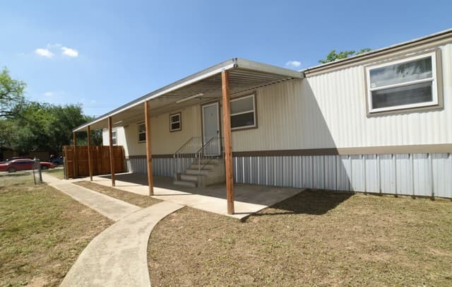 215 Greenlawn Ave Unit A — photo 4