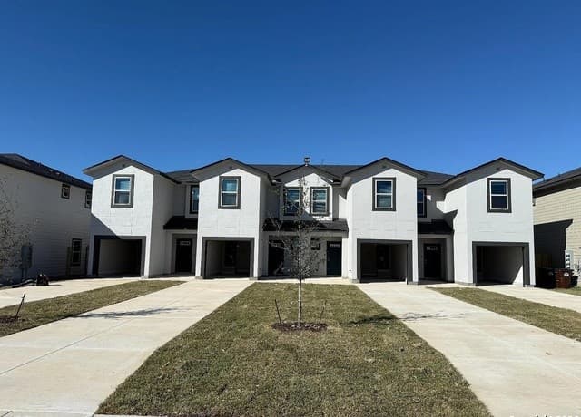 8315 Via Pisa Unit 102 — photo 1