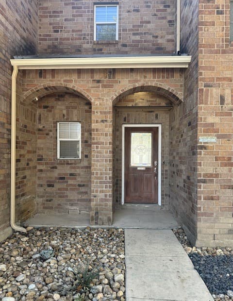 11110 Montague — photo 3