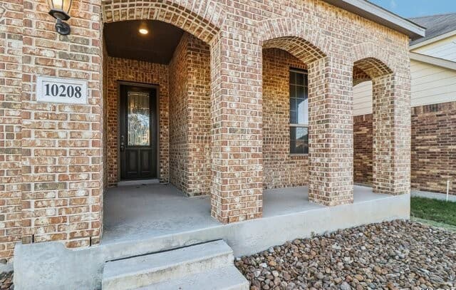 10208 High Noon Dr — photo 3