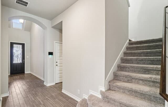 10208 High Noon Dr — photo 4