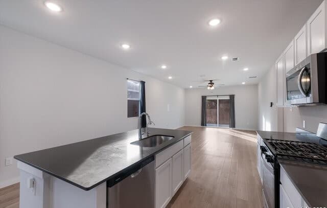 5327 Tourmaline Loop — photo 4