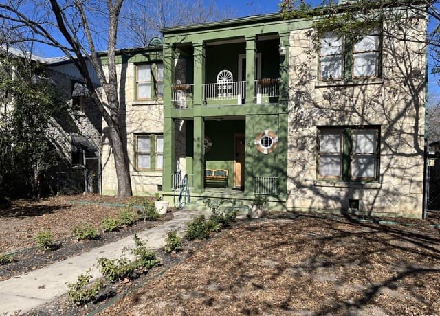 309 E Lullwood Ave — photo 1