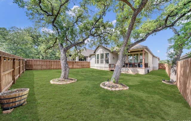 1057 Cadogan Squire — photo 4