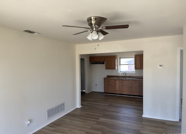 8816 Oakbrook — photo 3