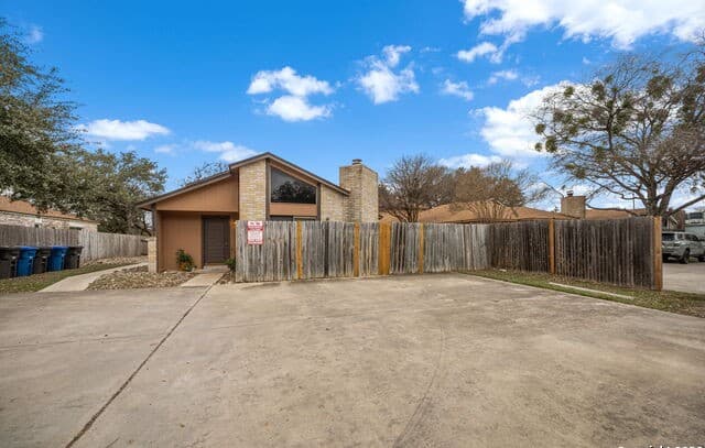 11703 Whisper Valley St — photo 2