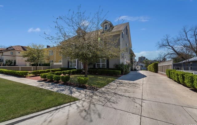 158 Katherine Ct Unit C — photo 3