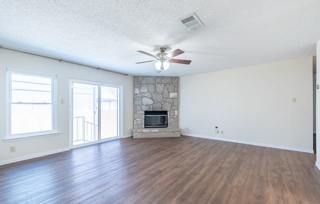 4527 Stradford Place — photo 5