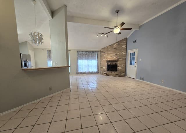 8015 Forest Ash — photo 2