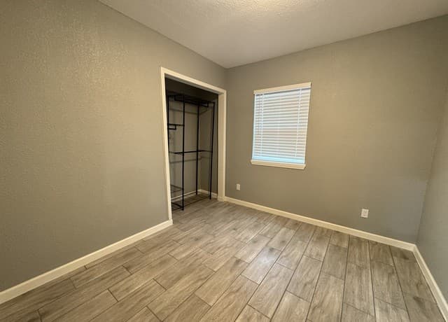 3-bedroom rental at 2703 Menchaca Unit B in San Antonio, TX — photo 5