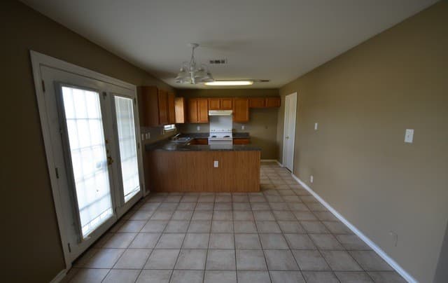 9139 Laguna — photo 3