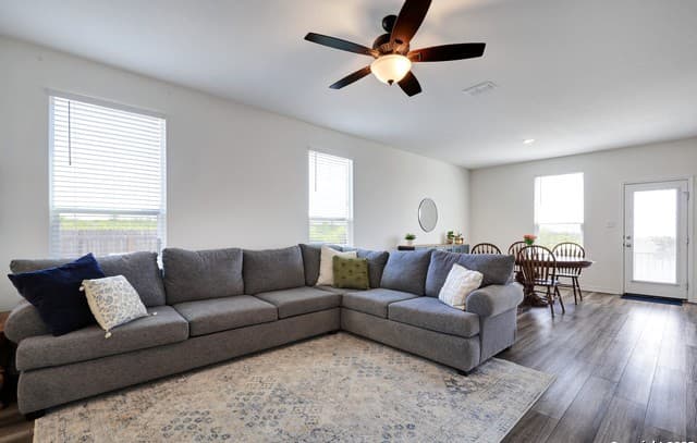 11526 Amberina — photo 3