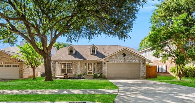 12211 Hart Crest — photo 2