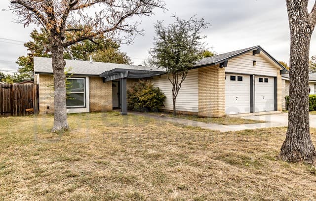 7627 Pipers Swan St — photo 3