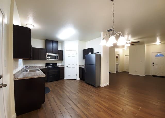 8715 8th St Unit 1 — photo 2