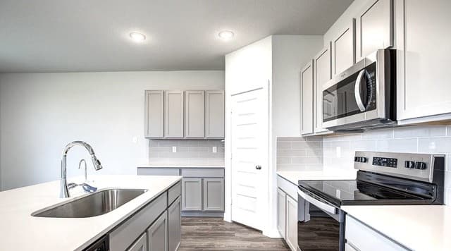 2563 Rambo Dr. — photo 3