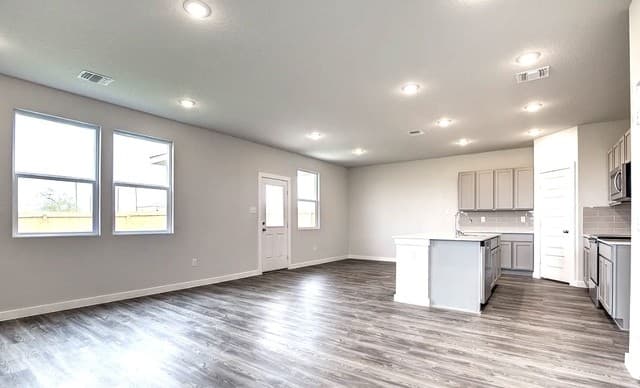 2563 Rambo Dr. — photo 4