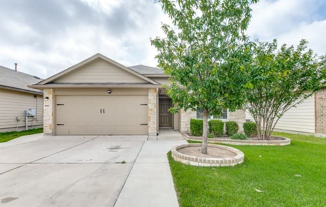 8402 Hudson Hollow — photo 1