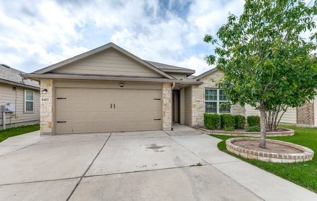 8402 Hudson Hollow — photo 2