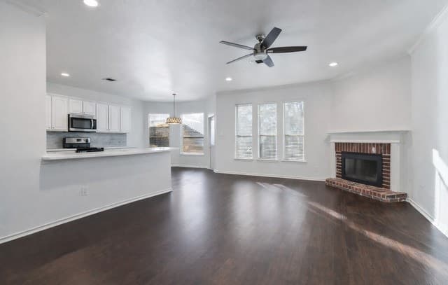 21627 Iron Ridge Ct — photo 3