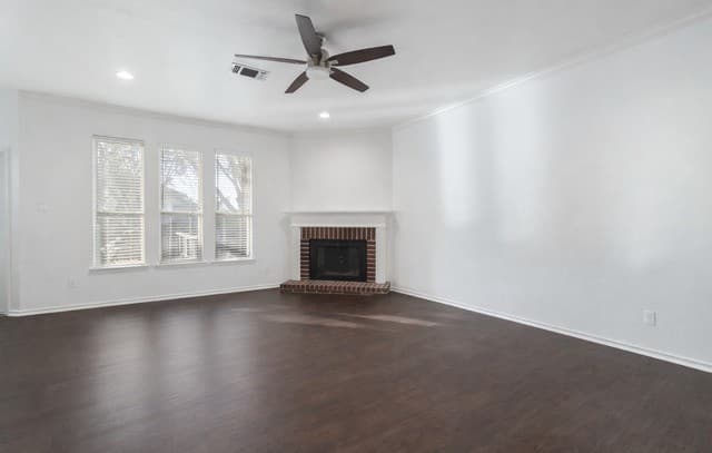 21627 Iron Ridge Ct — photo 4