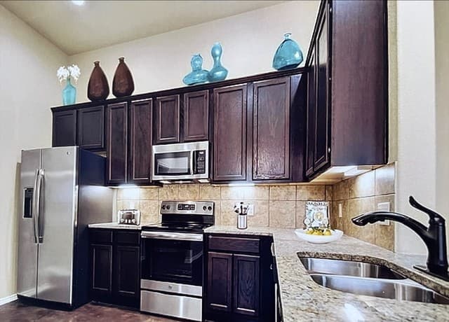 10143 Westover Unit 101 — photo 2