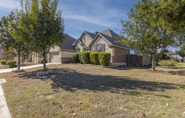 8727 Hideout Bend — photo 4