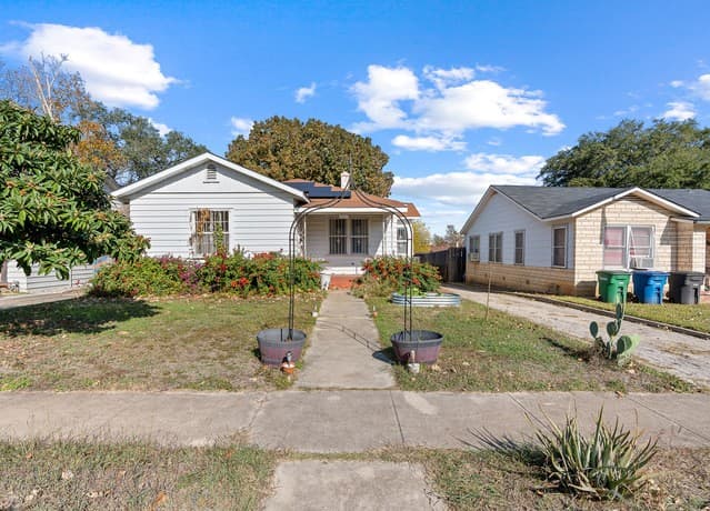 1627 Schley — photo 1