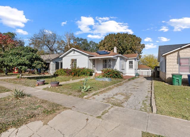 1627 Schley — photo 2