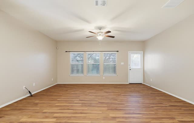 4218 Stanley — photo 5