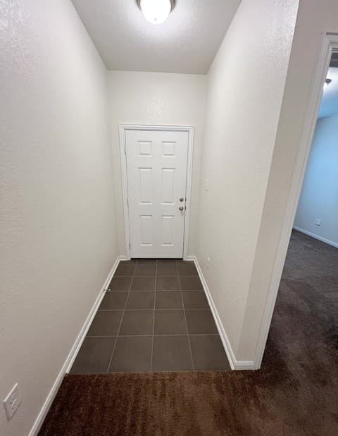 131 Broken Antler — photo 2