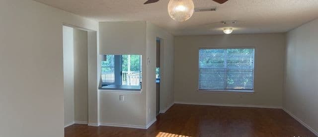 8615 Cross Spring — photo 3