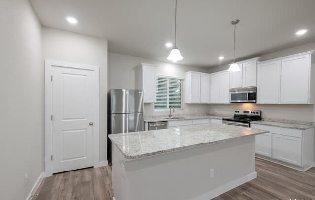 21402 James Charles — photo 3