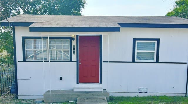 310 Finton Unit A — photo 1