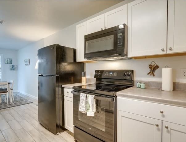 2-bedroom rental at 6423 Melissa Ann Unit 1202 in San Antonio, TX — photo 4