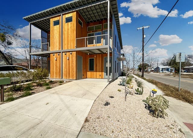 1107 S Cherry St. — photo 1