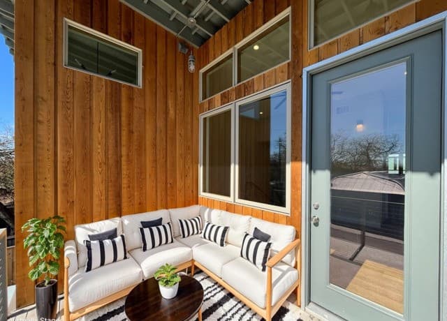 1107 S Cherry St. — photo 4