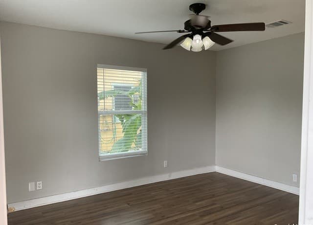 2703 Menchaca Unit A — photo 4