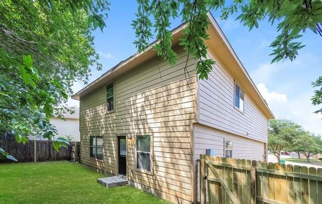 8930 Scarlett Place — photo 2